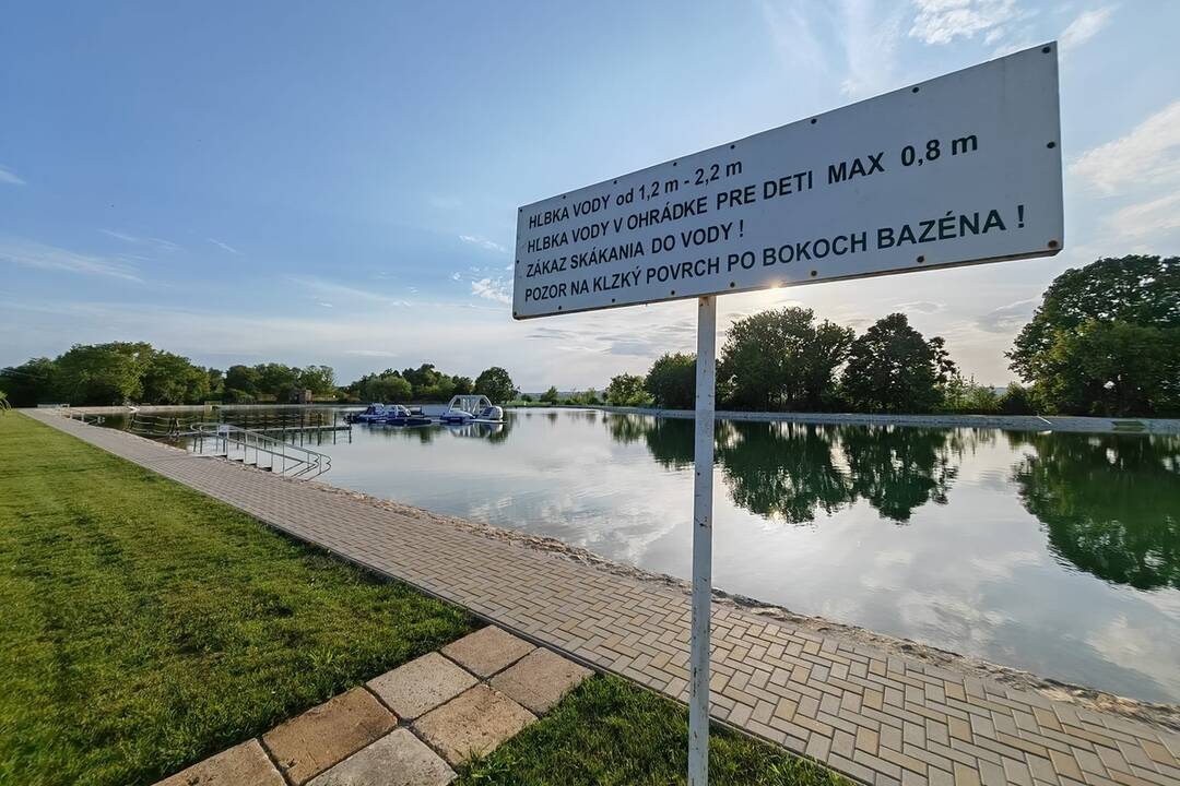 FOTO: Znovuotvorené kúpalisko Morské oko v Tornali, foto 10