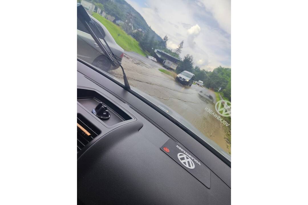 FOTO: Intenzívne búrky spôsobili pri Kozelníku veľké škody, foto 1