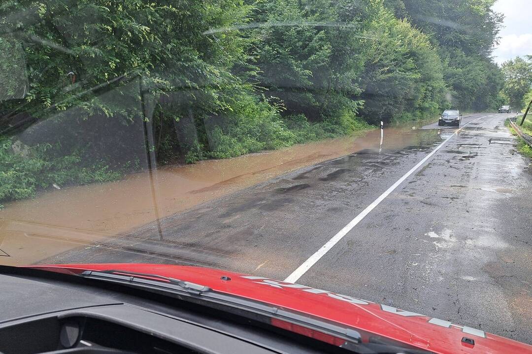 FOTO: Intenzívne búrky spôsobili pri Kozelníku veľké škody, foto 7