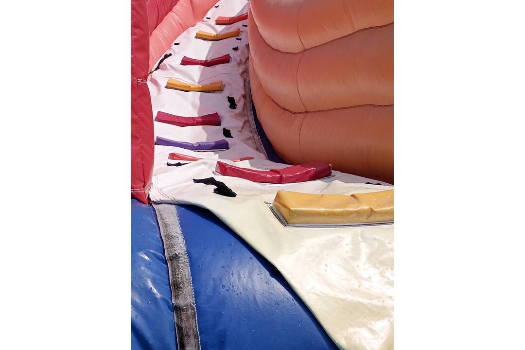 FOTO: Dezolátny stav kúpaliska v Banskej Bystrici, foto 5