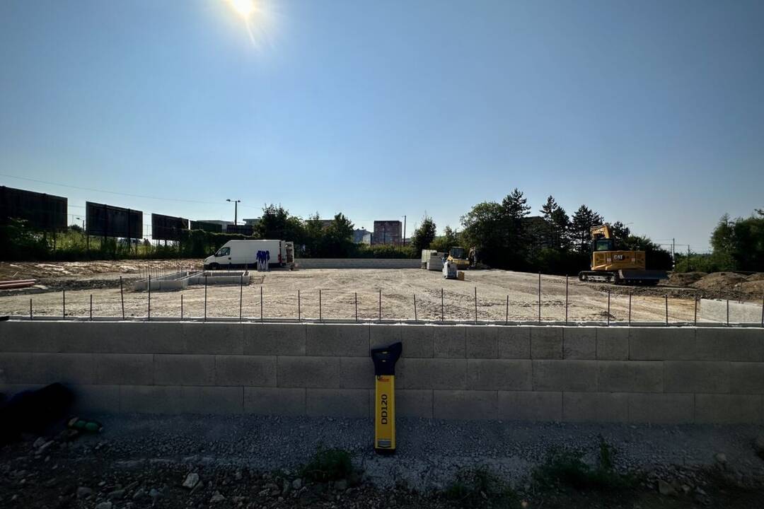 FOTO: Výstavba nového skateparku na Tajovského ulici , foto 6