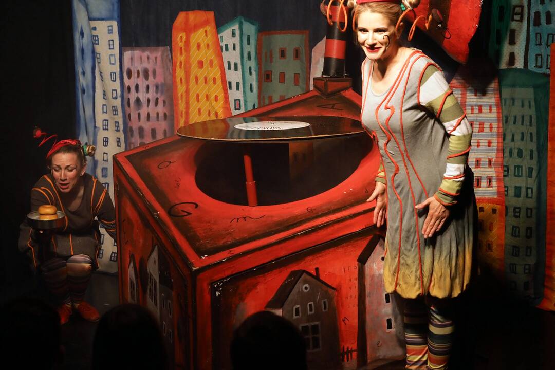 FOTO: Z pohostinstva bábkové divadlo, foto 12