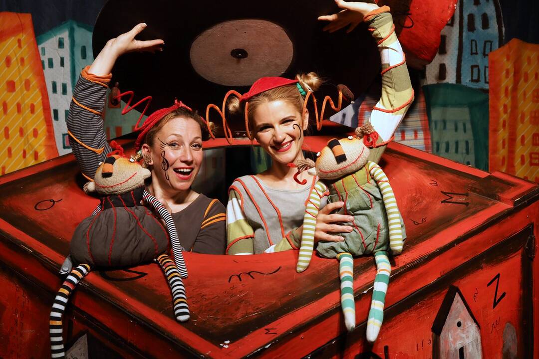 FOTO: Z pohostinstva bábkové divadlo, foto 13