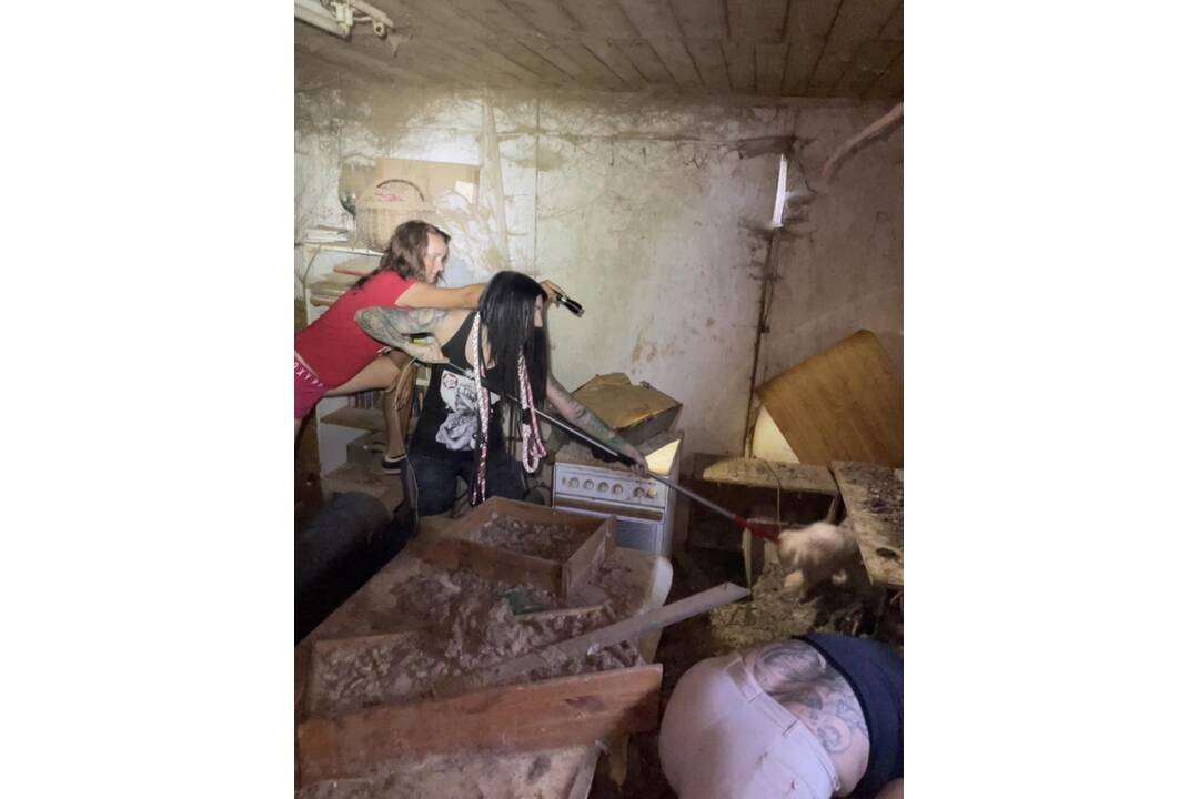 FOTO: Neprijateľný stav útulku v Hontianskych Moravciach, foto 23