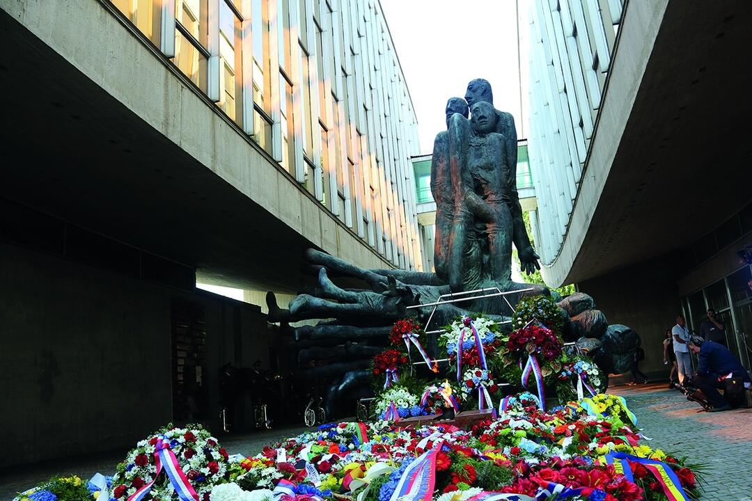 FOTO: Bystrica ožije celoslovenskými oslavami 80. výročia SNP. Čo vás čaká?, foto 4