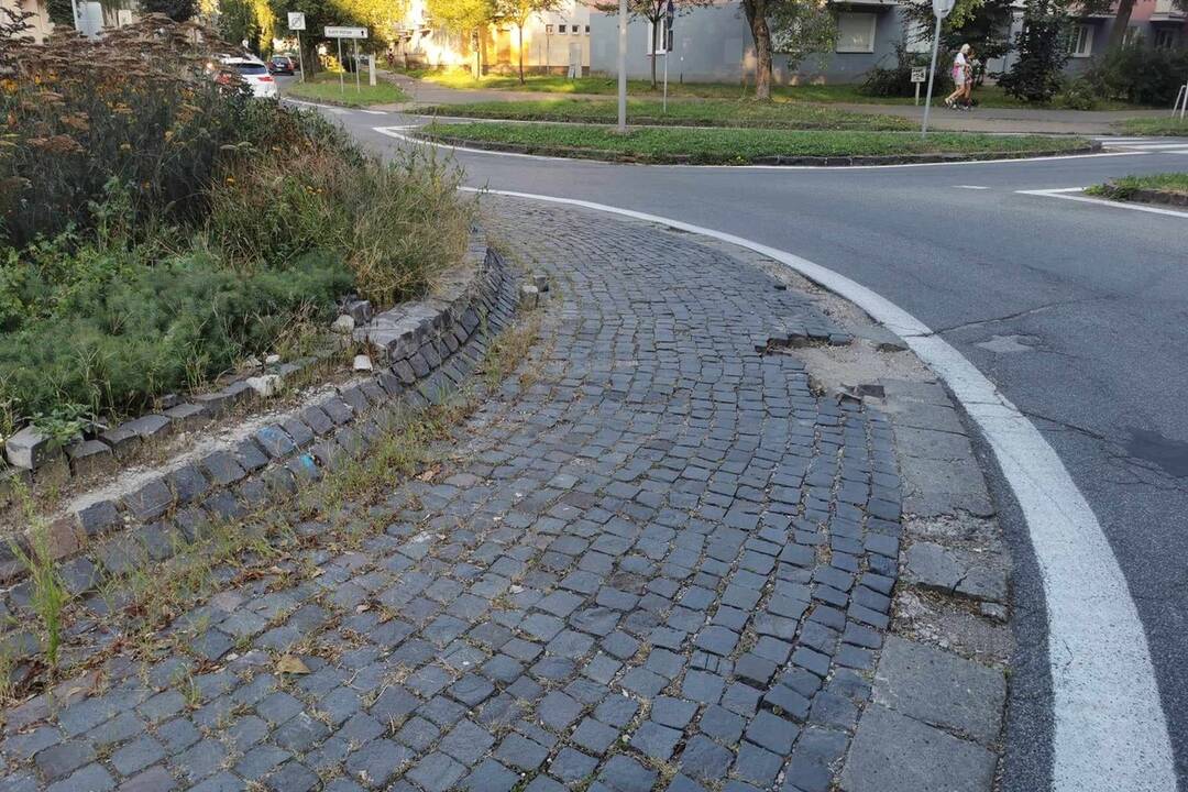 FOTO: Najstarší kruhový objazd vo Zvolene, foto 6