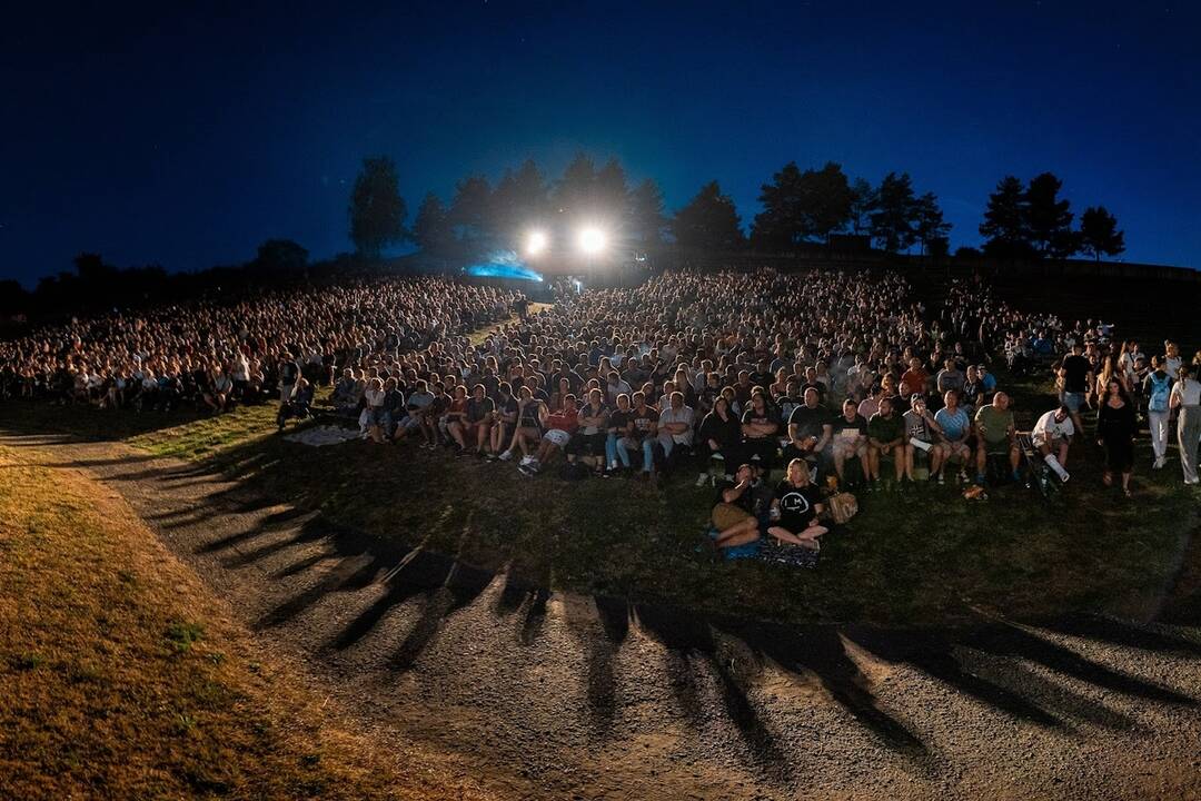 FOTO: Na amfiteáter prišli tisícky ľudí, foto 2