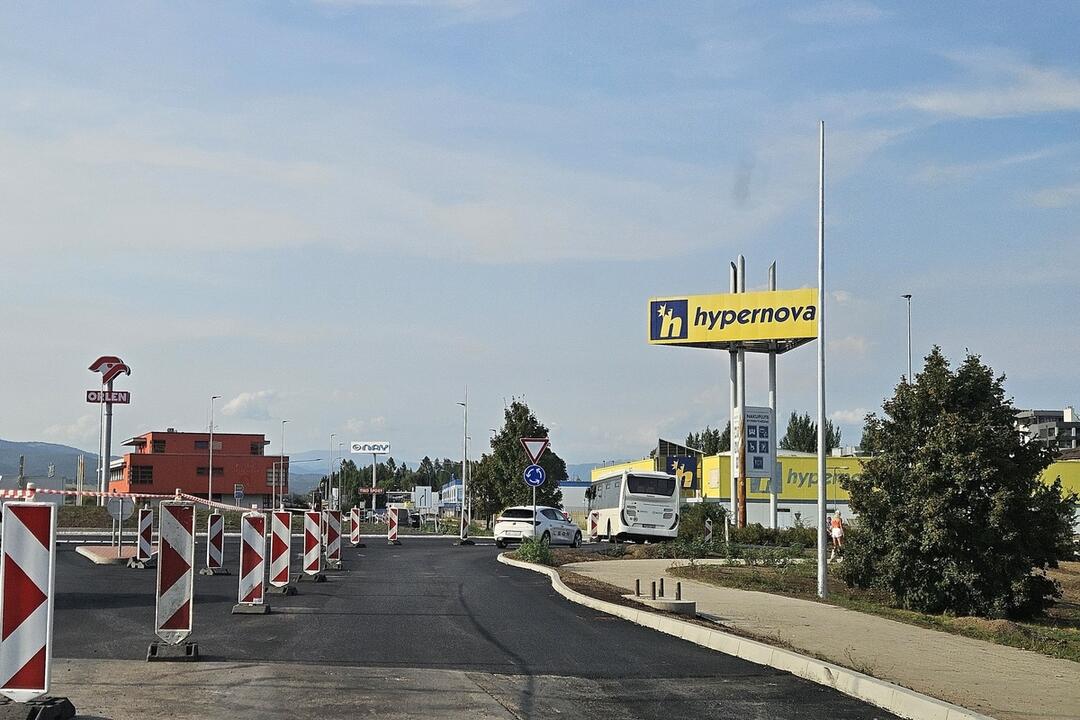 FOTO: Zvolenský kruhový objazd na Rákoši čoskoro dokončia. Pozrite si aktuálne fotografie, foto 4
