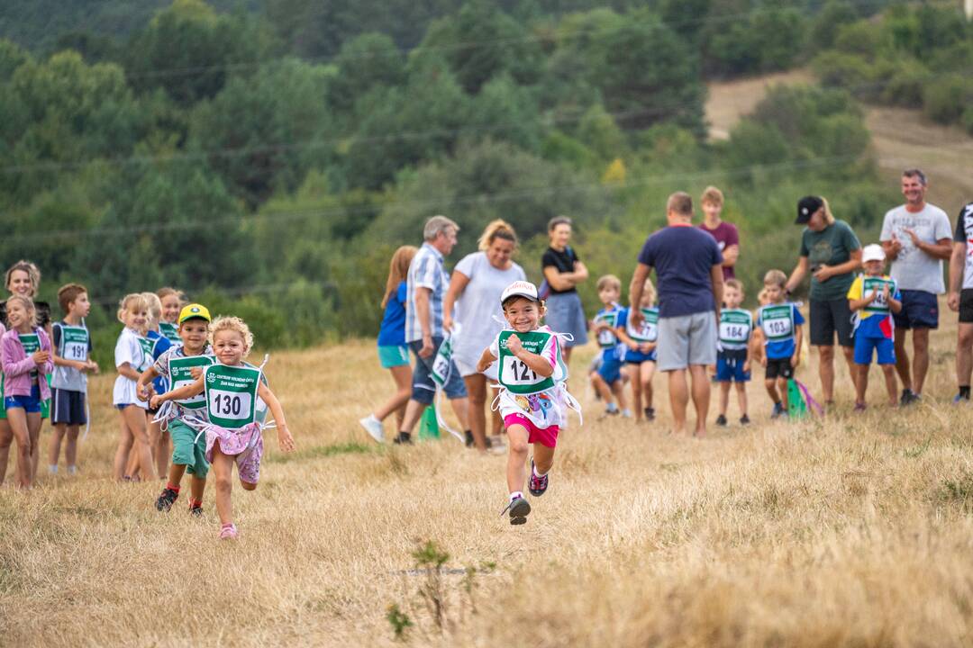 FOTO: 21. ročník Beh SNP do vrchu na Šibeničný vrch, foto 1