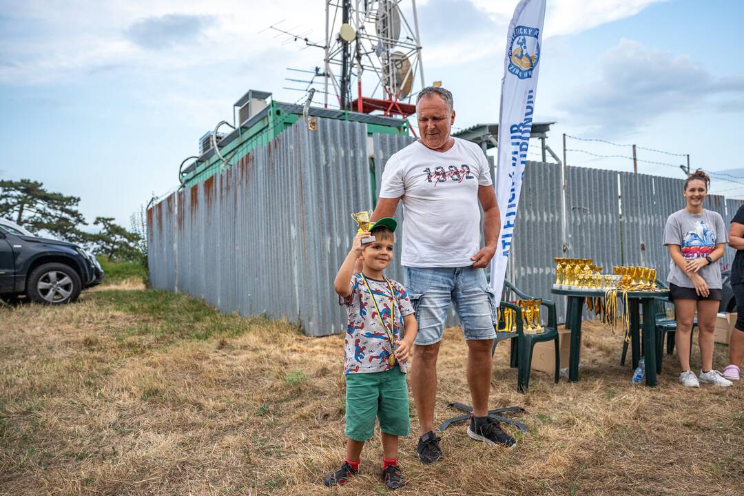 FOTO: 21. ročník Beh SNP do vrchu na Šibeničný vrch, foto 4