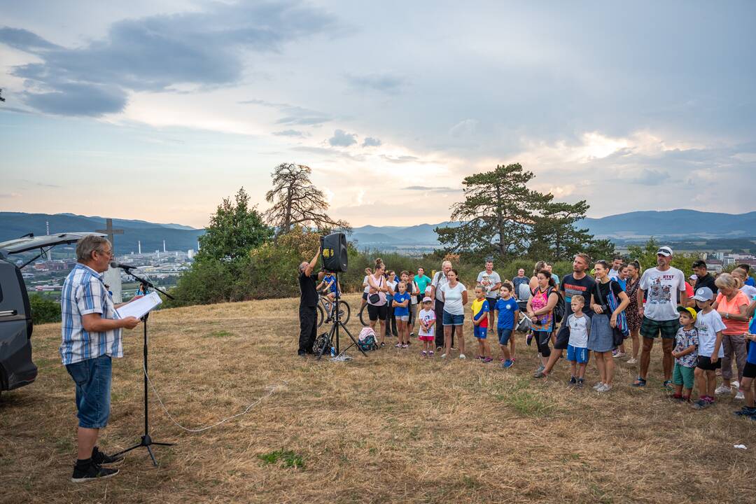 FOTO: 21. ročník Beh SNP do vrchu na Šibeničný vrch, foto 24