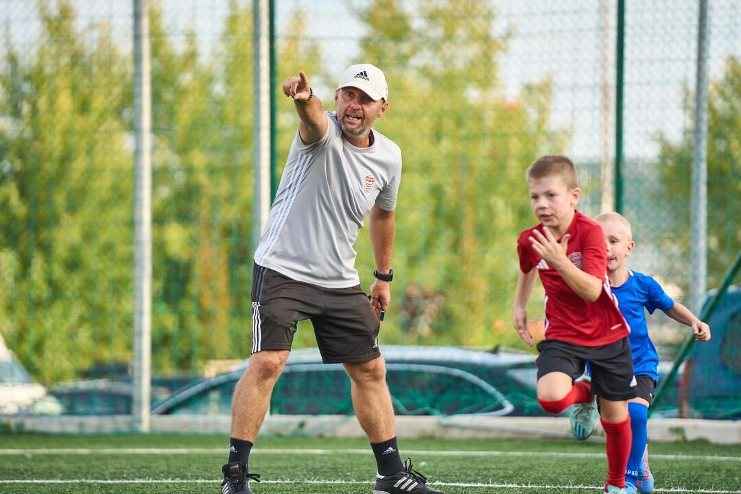 FOTO: Do akadémie v Banskej Bystrici sa prihlásilo veľa mladých futbalistov, foto 8