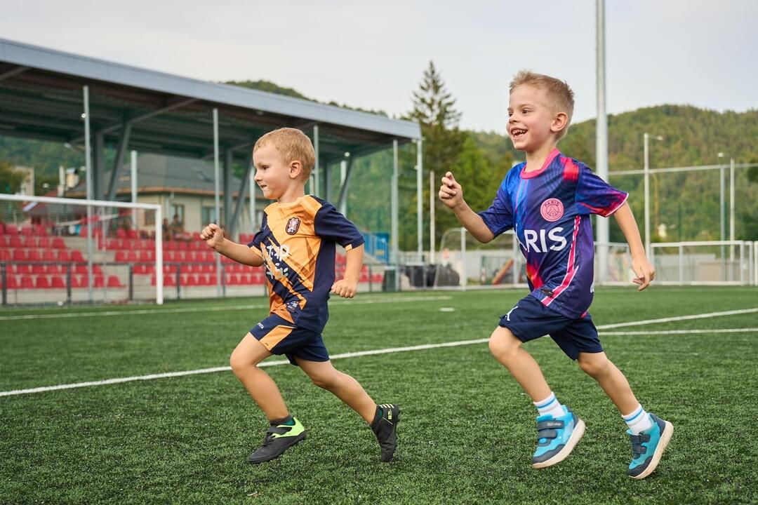 FOTO: Do akadémie v Banskej Bystrici sa prihlásilo veľa mladých futbalistov, foto 13