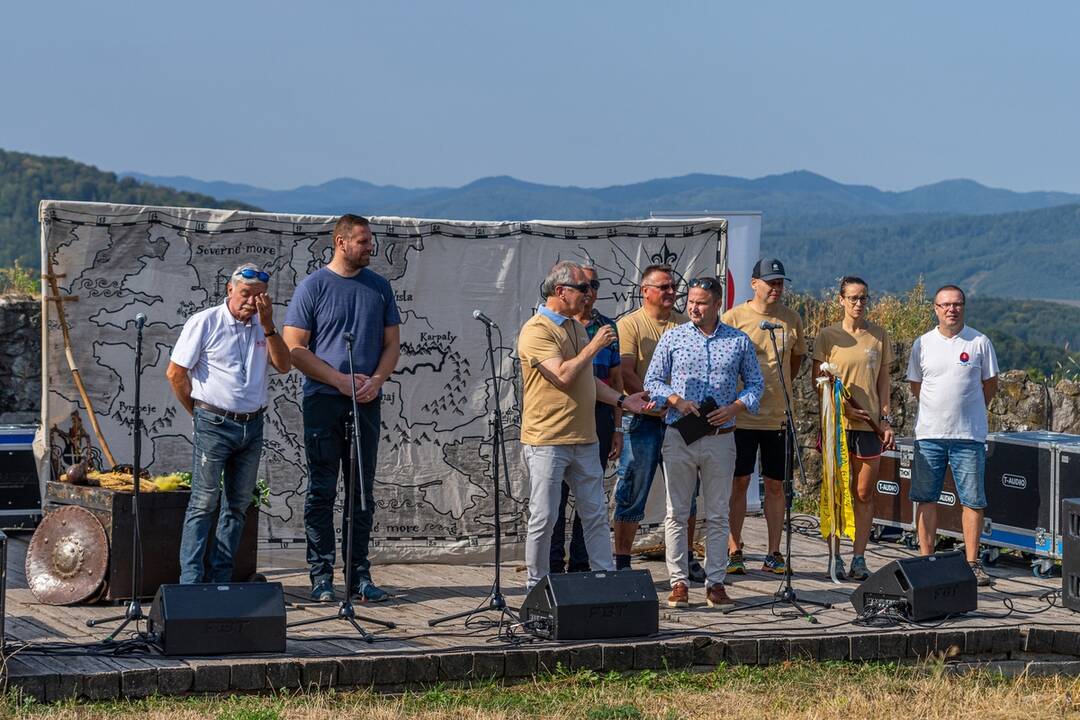 FOTO: Národný výstup na Pustý hrad, foto 9