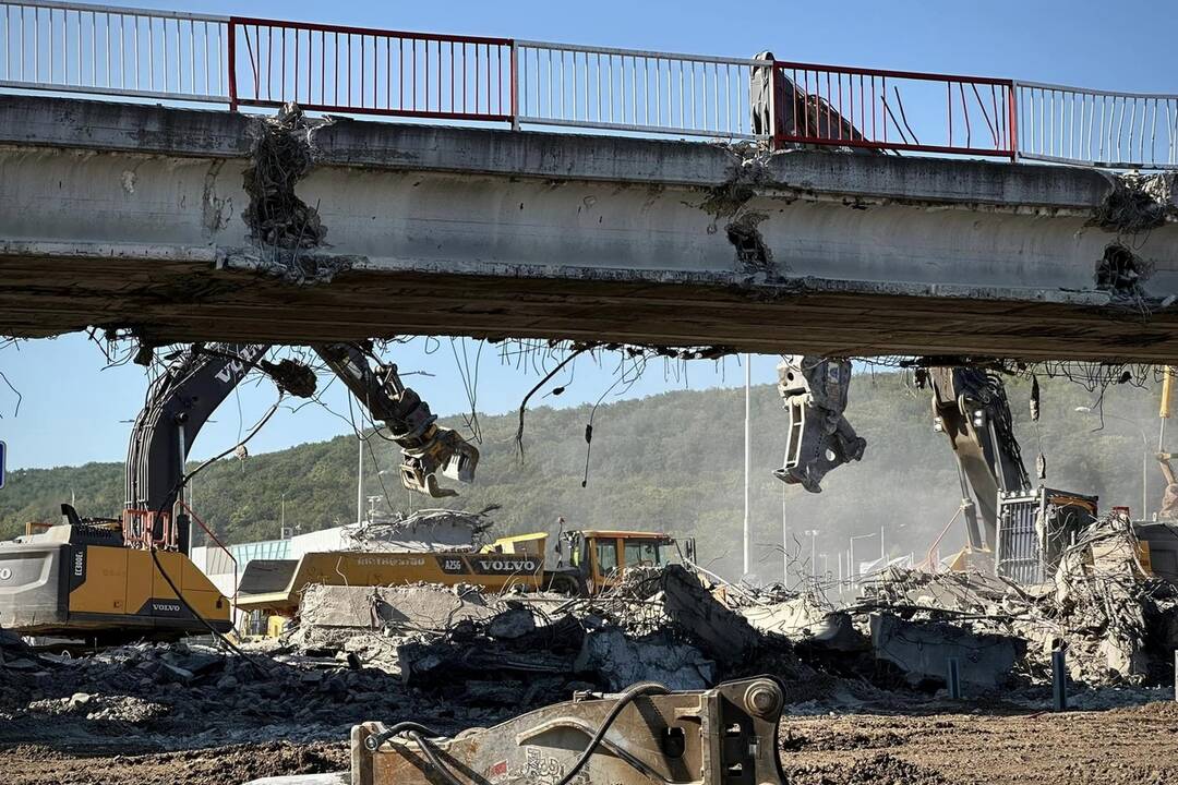 FOTO: Búracie práce plynule postupujú, foto 5