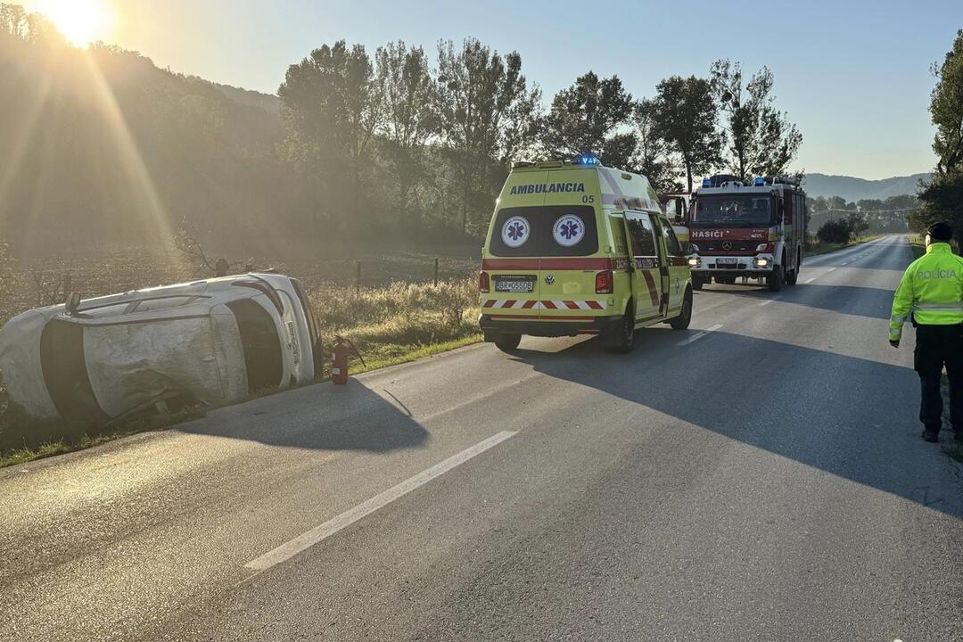 FOTO: Dopravná nehoda pri Revúcej, foto 1