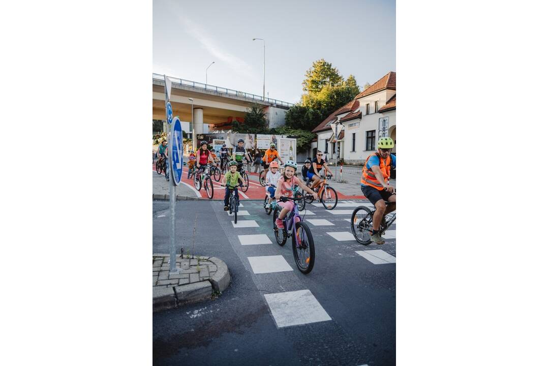 FOTO: Akcia KIDICALL MASS mala v Banskej Bystrici veľký úspech , foto 10