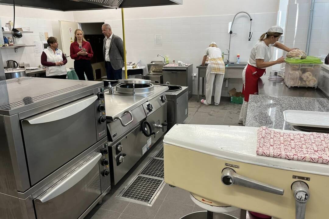 FOTO: Bystrica zrekonštruovala školské priestory a jedálne, foto 2