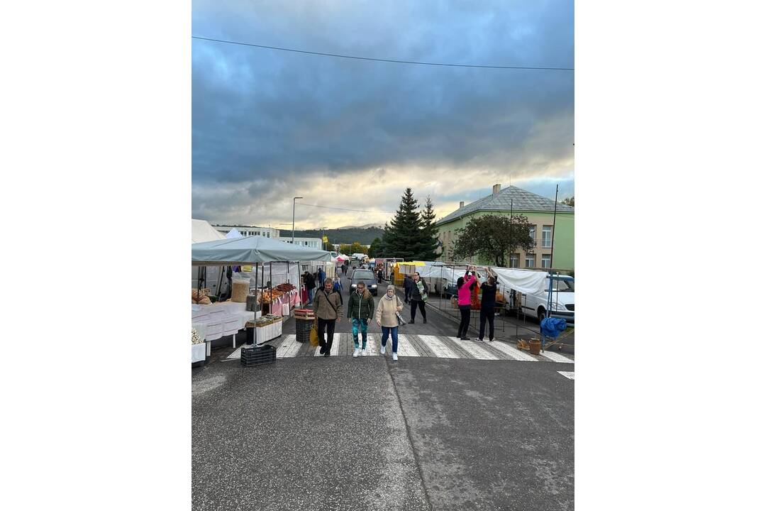 FOTO: Žiarsky jarmok už v plnom prúde, foto 12