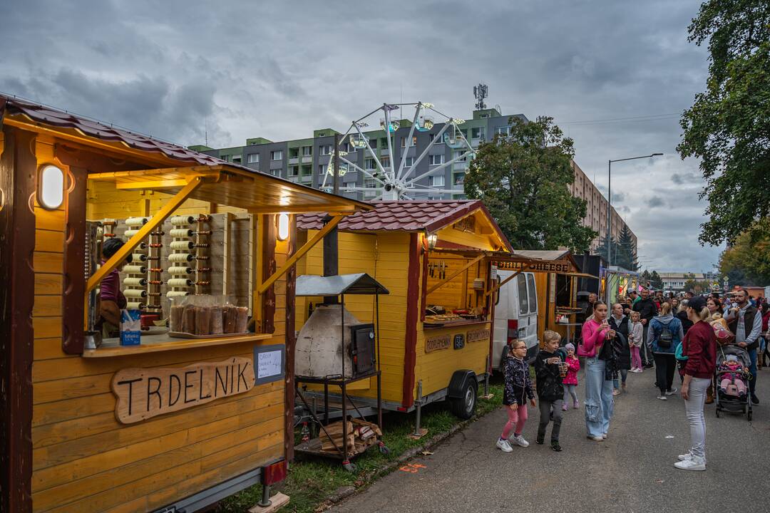 FOTO: Žiarsky jarmok už v plnom prúde, foto 33