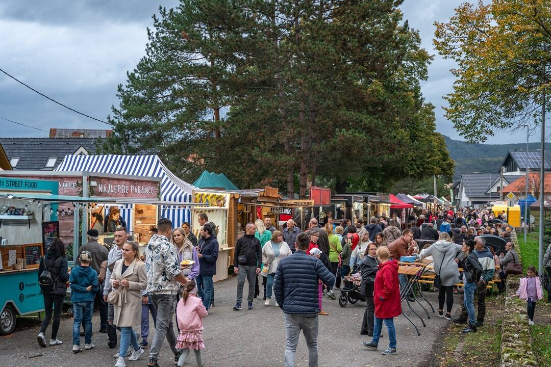 FOTO: Žiarsky jarmok už v plnom prúde, foto 36