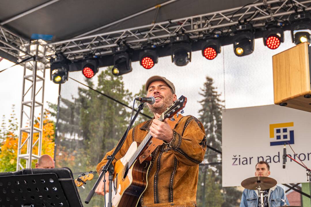 FOTO: Žiar nad Hronom má za sebou úspešný jarmok, foto 20