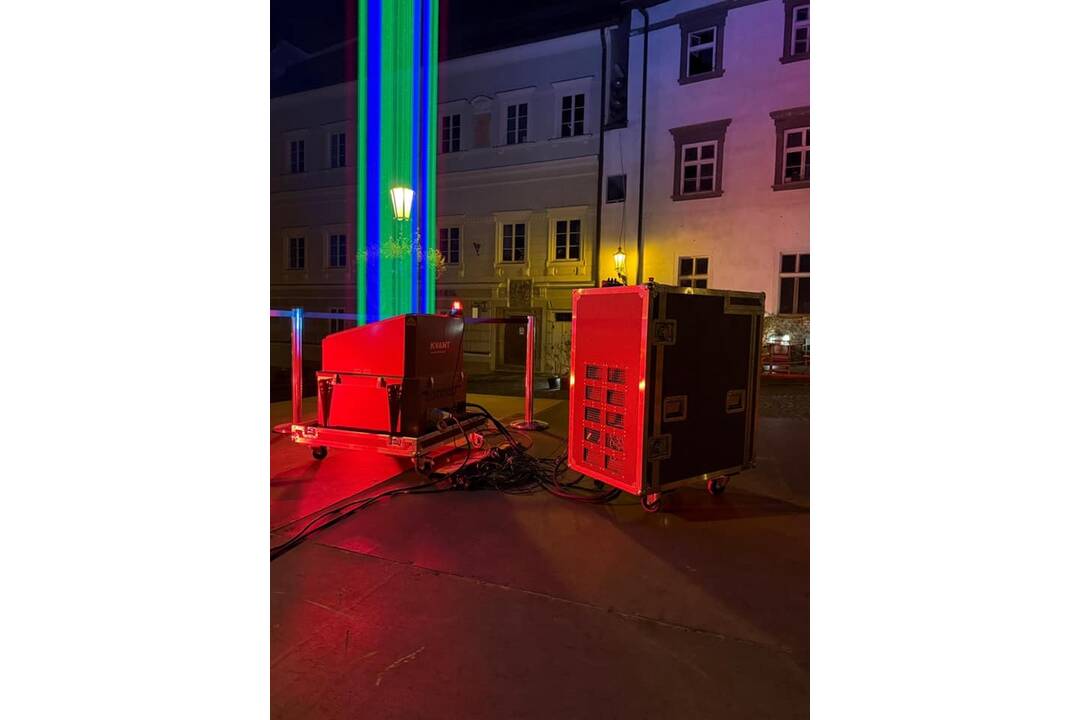 FOTO: V Banskej Štiavnici promujú výkonný laser, foto 4
