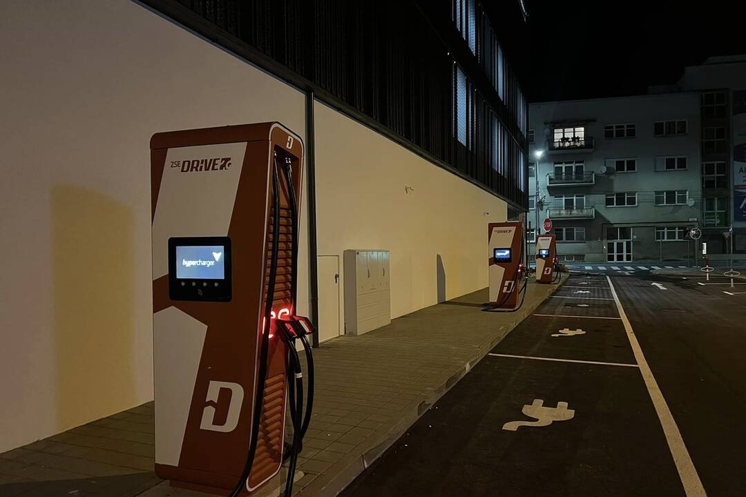 FOTO: Parkovací dom má už finálnu podobu, foto 3