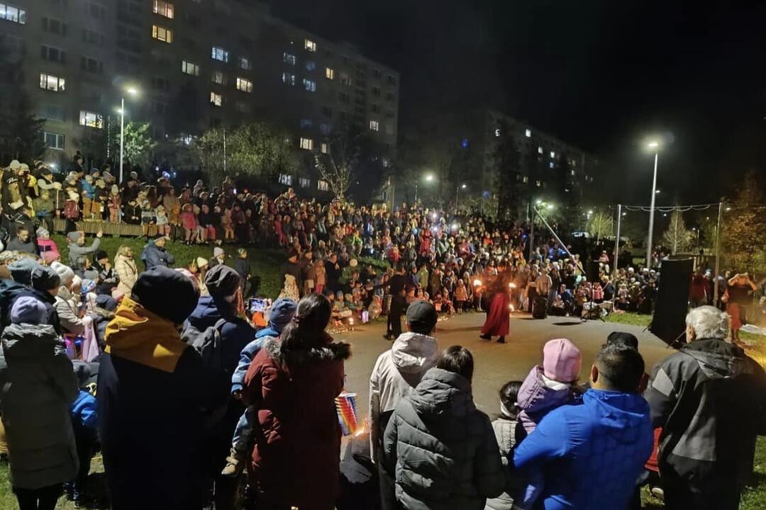 FOTO: Lampiónový sprievod v Banskej Bystrici, foto 1