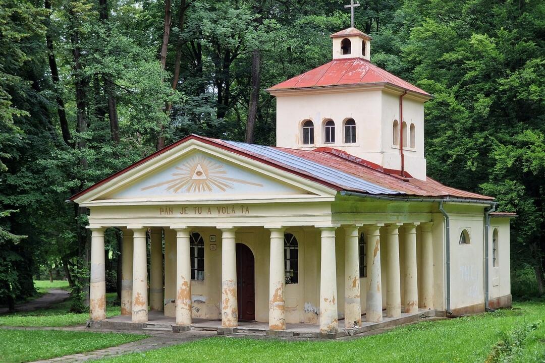 FOTO: Podarí sa obnoviť klenot regiónu v Kúpeľoch Sliač? Chýbajú tisíce eur, foto 9