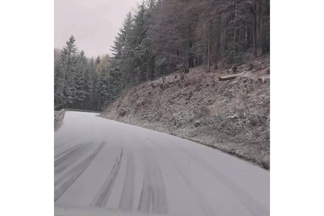 FOTO: Skalka je zasnežená, foto 4