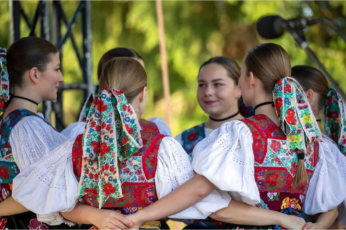 FOTO: Elena HLasicová opustila folklórny svet, foto 13
