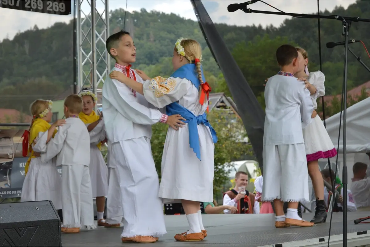 FOTO: Elena HLasicová opustila folklórny svet, foto 23