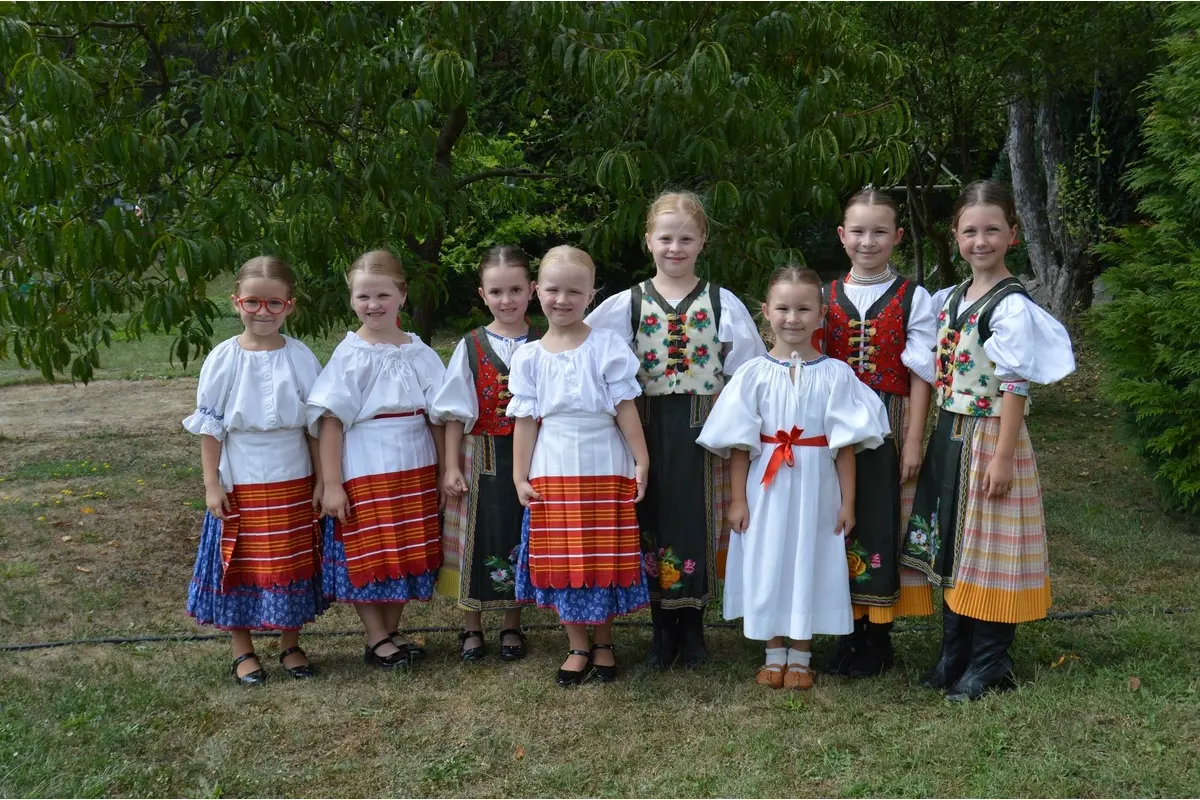 FOTO: Elena HLasicová opustila folklórny svet, foto 24
