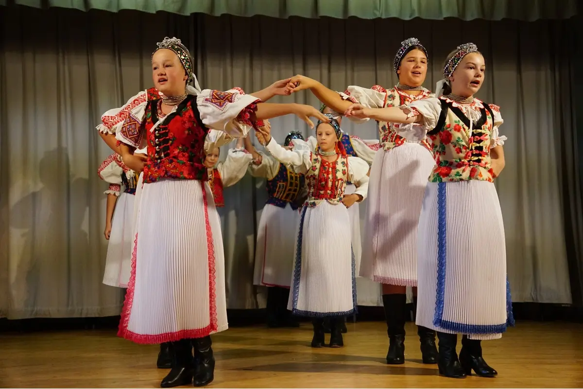 FOTO: Elena HLasicová opustila folklórny svet, foto 25
