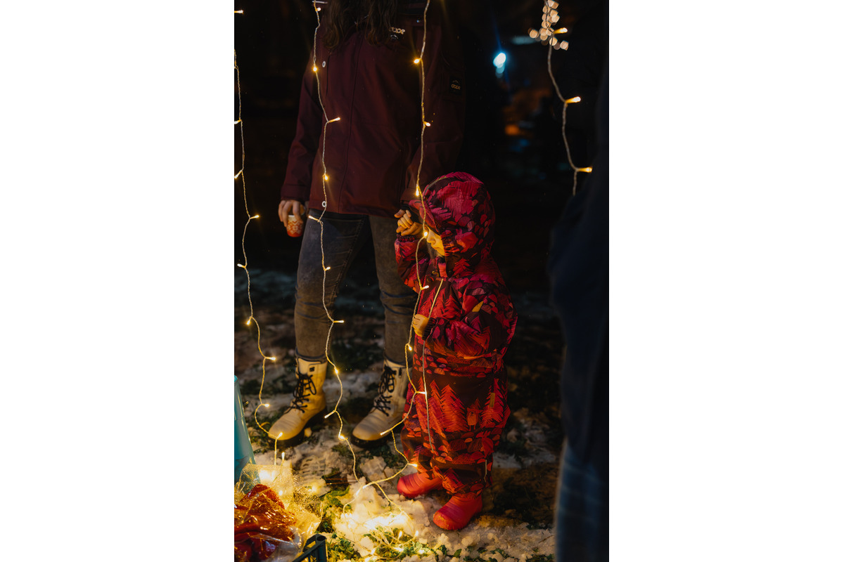 FOTO: Bystrické sídlisko drží spolu. Ľudia si spravili vlastnú mikulášsku akciu, foto 7