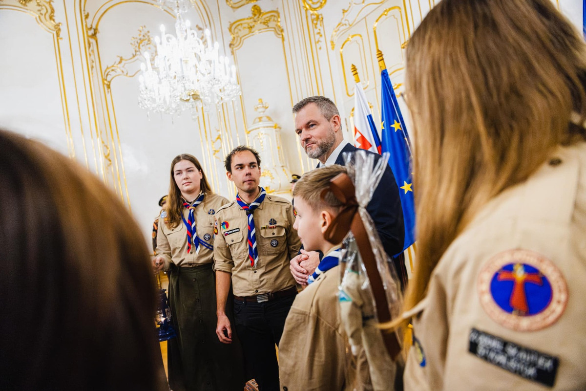 FOTO: Svetlo putovalo priamo do prezidentského paláca, foto 1