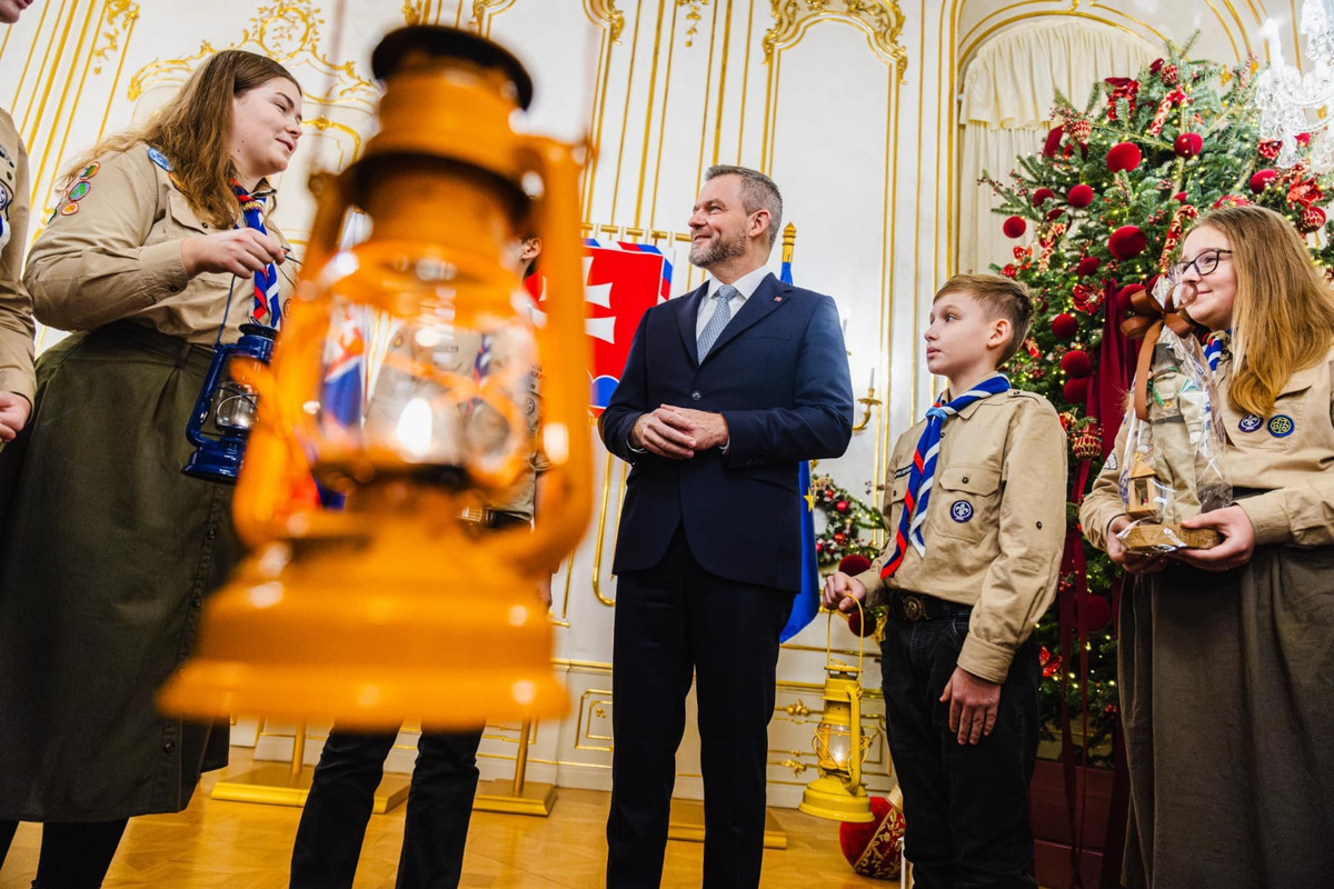 FOTO: Svetlo putovalo priamo do prezidentského paláca, foto 6