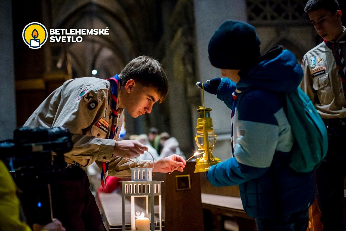 FOTO: Svetlo putovalo priamo do prezidentského paláca, foto 7