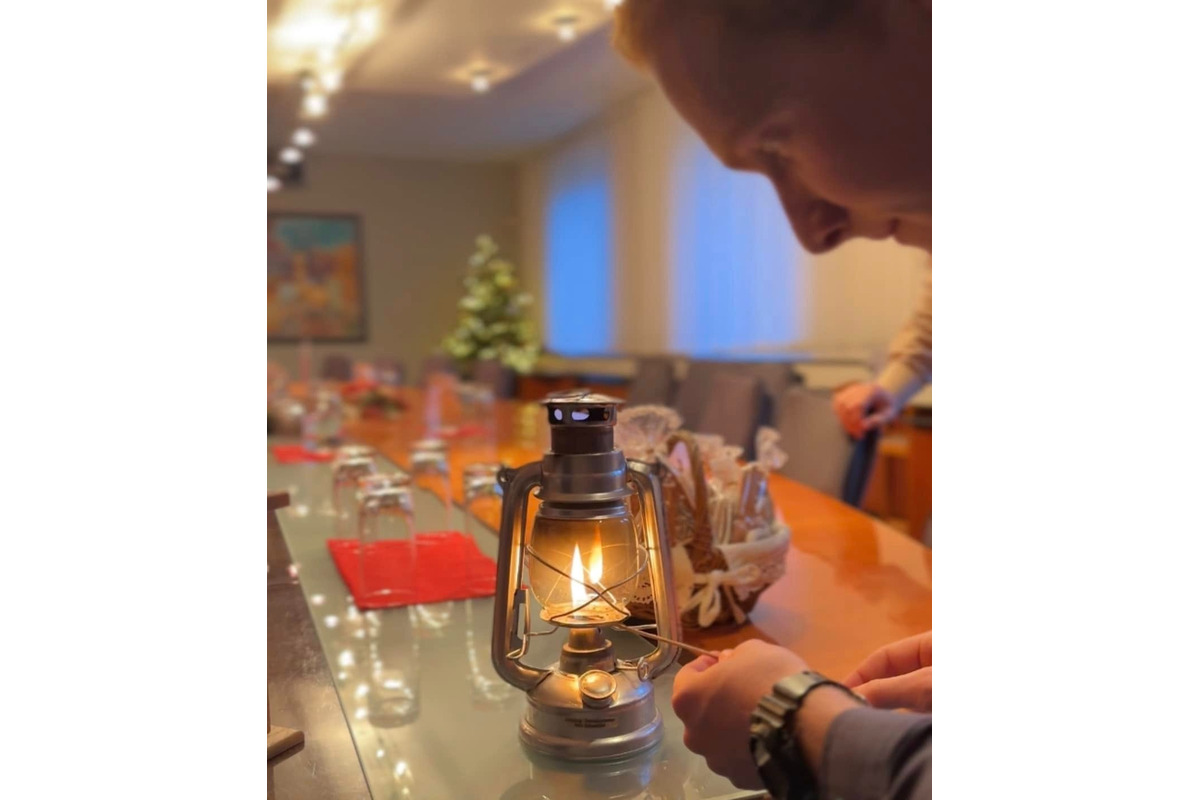 FOTO: Betlehemské svetlo skauti odovzdali primátorovi aj tento rok, foto 1