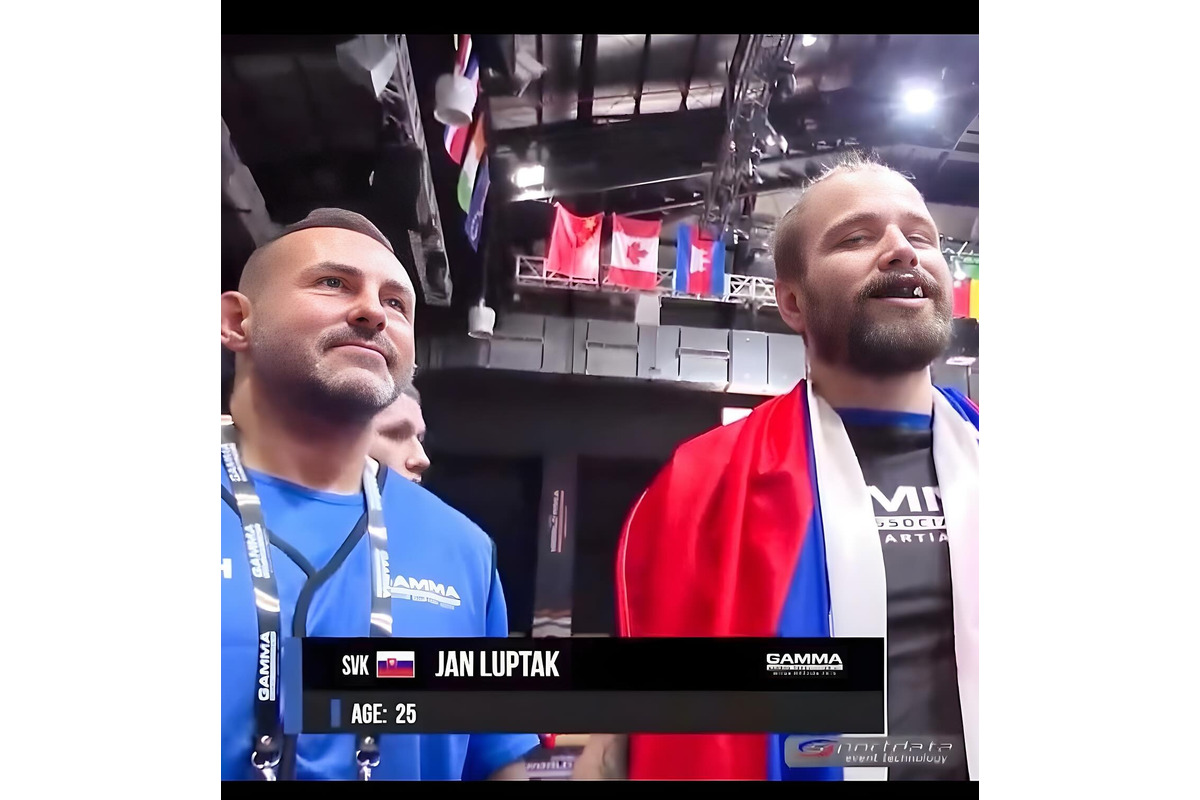 FOTO: Zo Zvolena mieri na vrchol UFC. Ján Lupták, ktorého ešte nikto neporazil, sa stal vicemajstrom sveta, foto 1