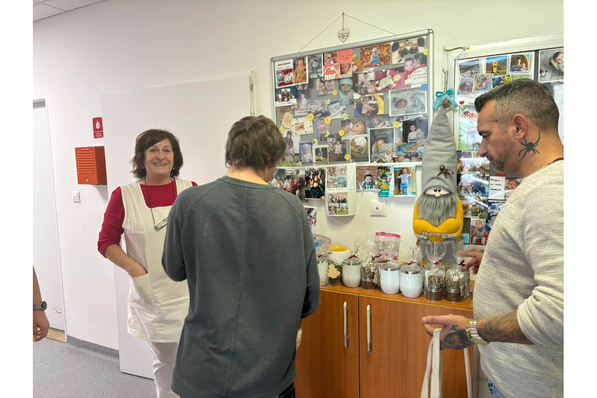 FOTO: Nemocnica myslela aj na tých, ktorí sviatky netrávili doma, foto 6