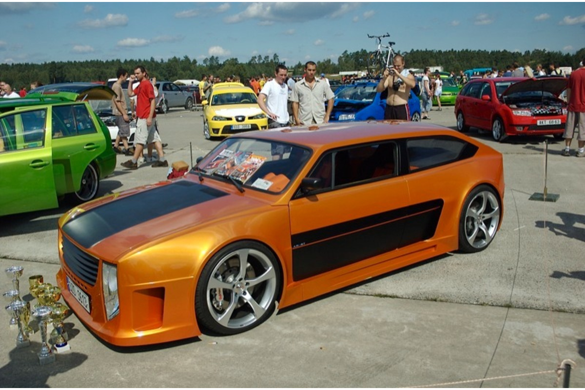 FOTO: Auto z Brezna použili vo videoklipe Rihanny, foto 1