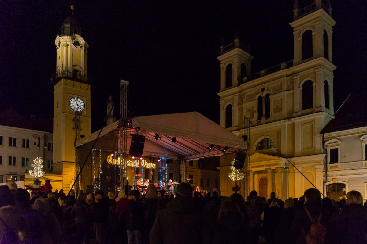 FOTO: Novinka počas Vianoc v Banskej Bystrici prispela k čistejšiemu mestu, foto 4