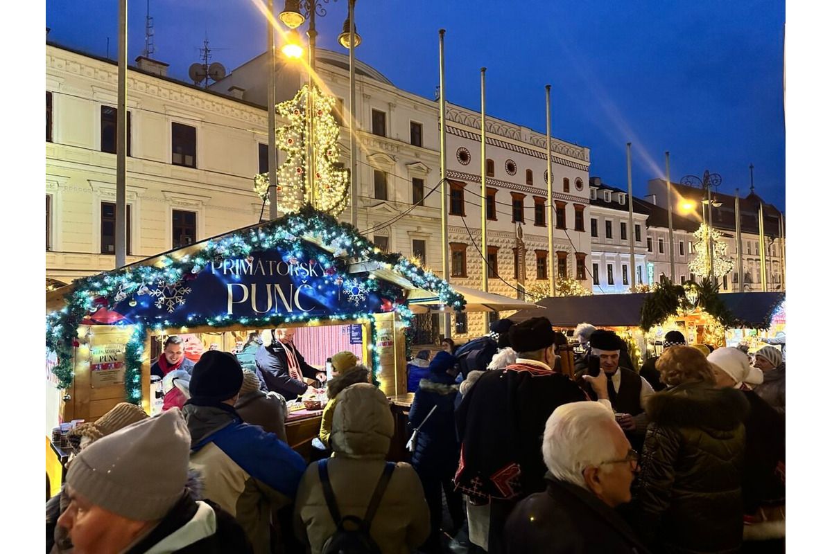FOTO: Novinka počas Vianoc v Banskej Bystrici prispela k čistejšiemu mestu, foto 11