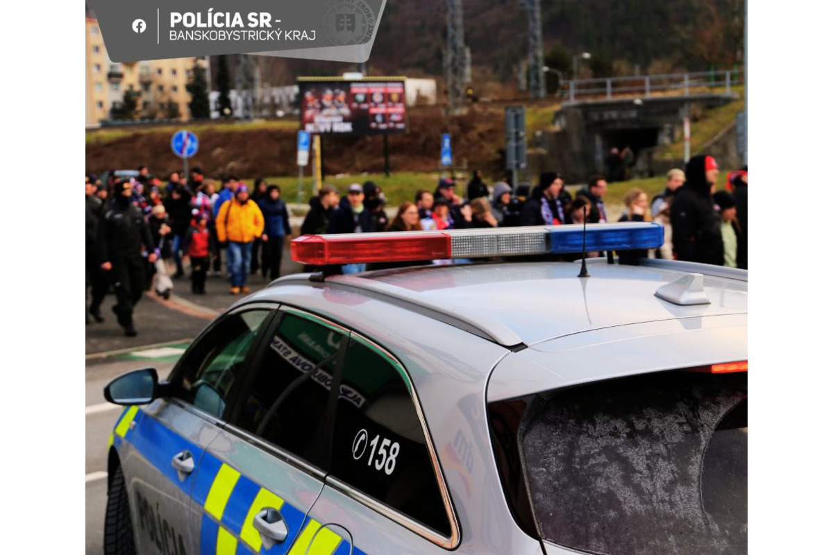 FOTO: FOTO: Derby medzi Banskou Bystricou a Zvolenom očami polície, foto 4