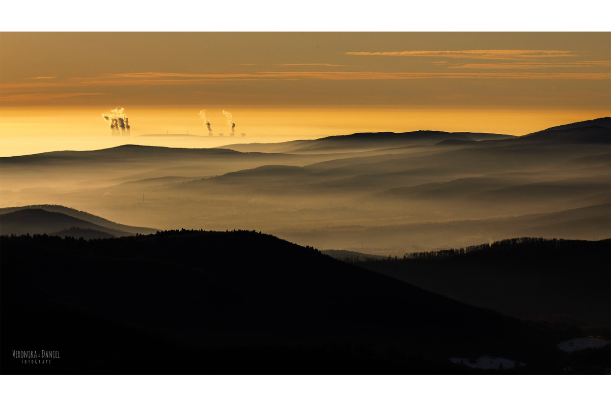 FOTO: Fotograf Daniel zachytáva čarovné chvíle Banskej Štiavnice. Hmla a svetlo tvoria v jeho tvorbe magické scenérie, foto 1