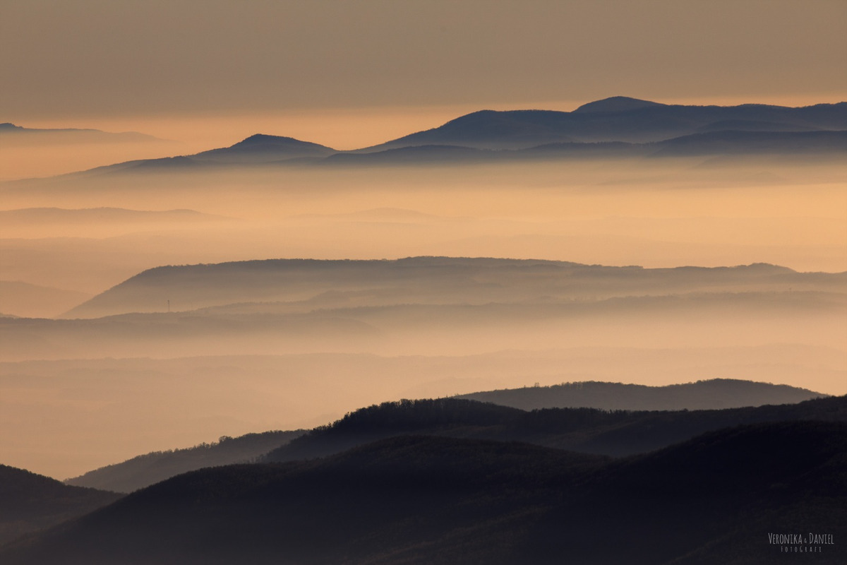 FOTO: Fotograf Daniel zachytáva čarovné chvíle Banskej Štiavnice. Hmla a svetlo tvoria v jeho tvorbe magické scenérie, foto 2
