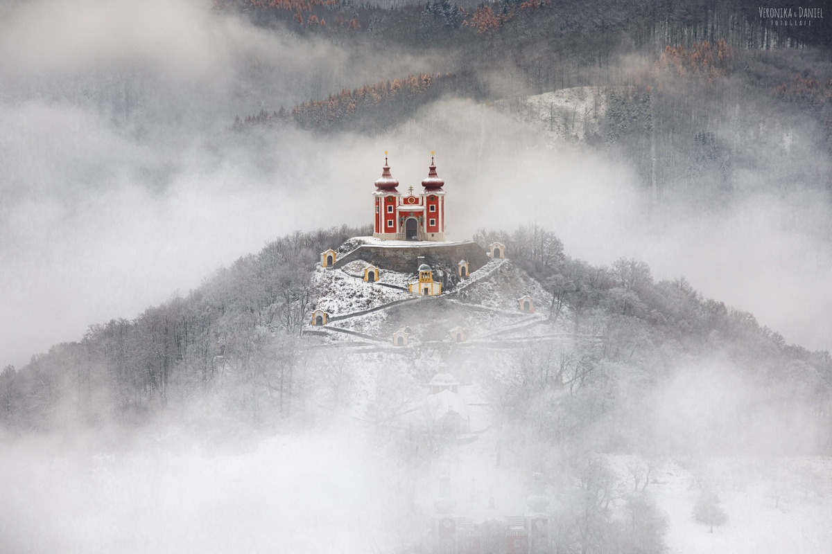 FOTO: Fotograf Daniel zachytáva čarovné chvíle Banskej Štiavnice. Hmla a svetlo tvoria v jeho tvorbe magické scenérie, foto 9