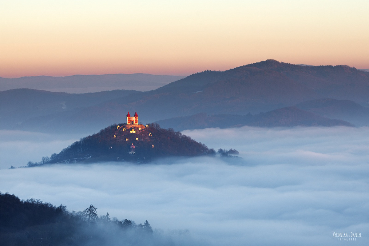 FOTO: Fotograf Daniel zachytáva čarovné chvíle Banskej Štiavnice. Hmla a svetlo tvoria v jeho tvorbe magické scenérie, foto 24